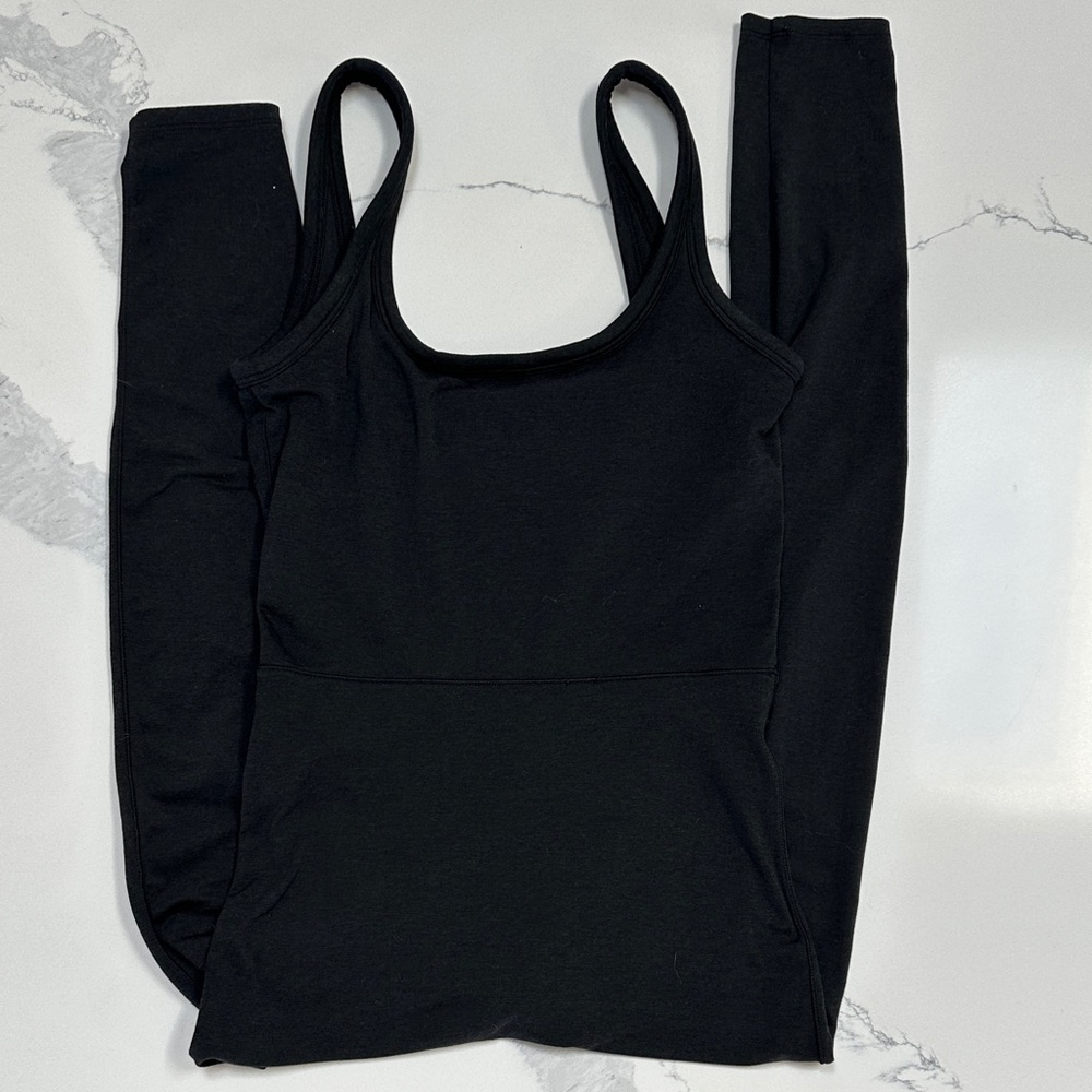 VUORI Halo Essential Jumpsuit BLACK Women's size small NWT BLACK bodysuit - Picture 3 of 4